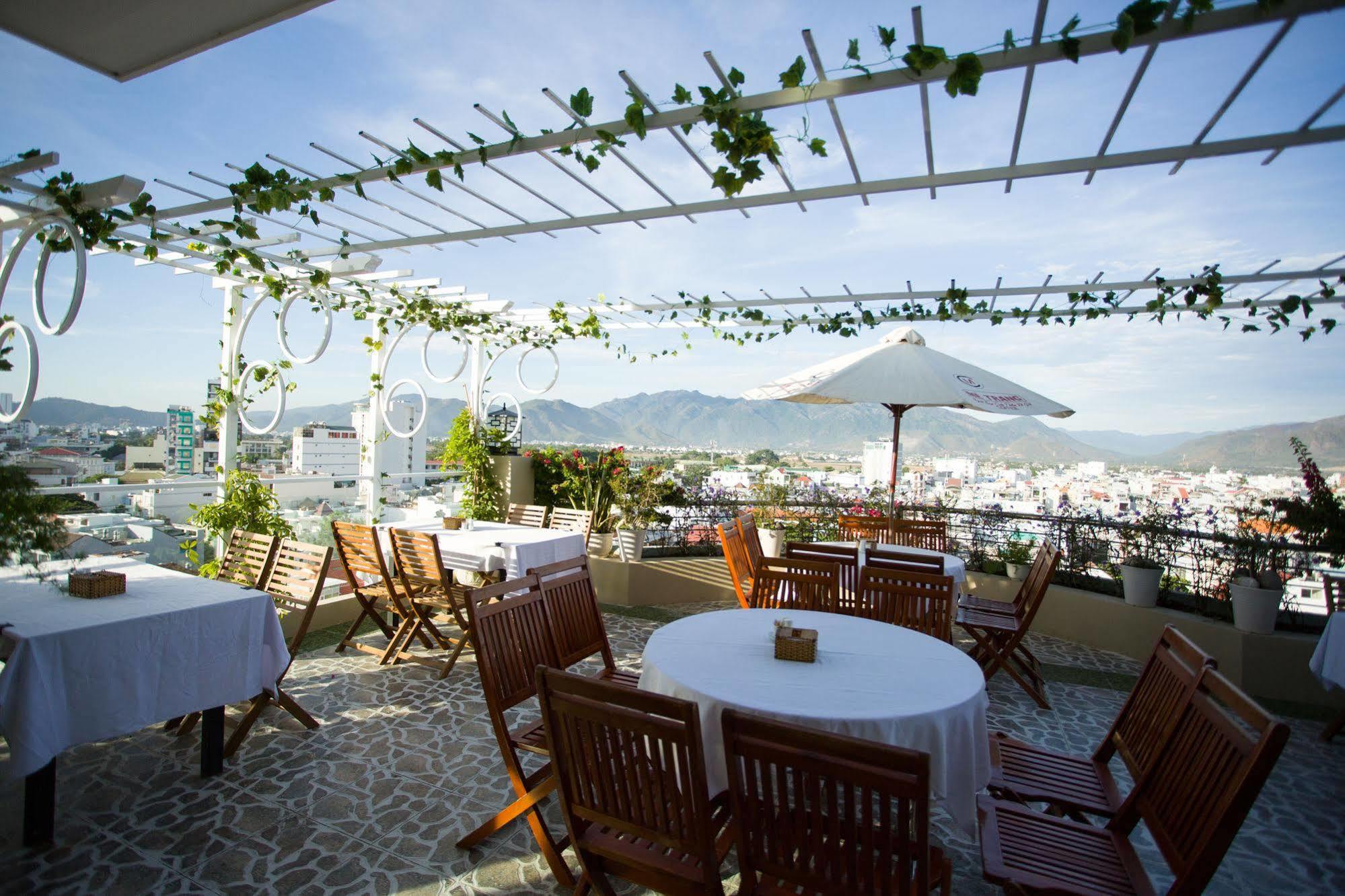 Copac Hotel Nha Trang Exterior foto